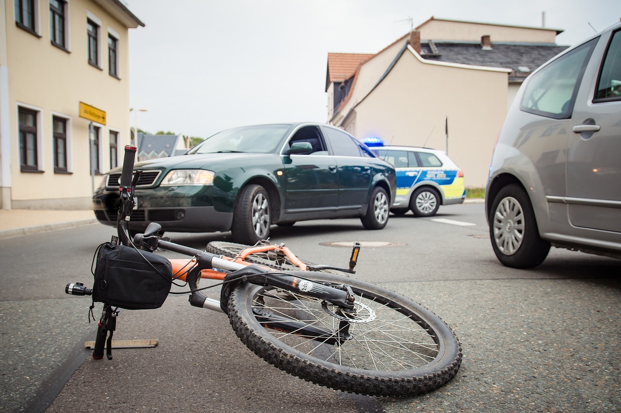 4 Reasons to Hire a Lawyer After a Bicycle Accident